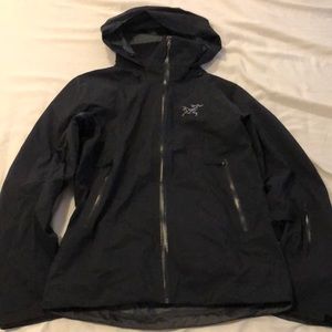 Arcteryx Mens Cassiar LT Jacket Medium Black Near New Condition